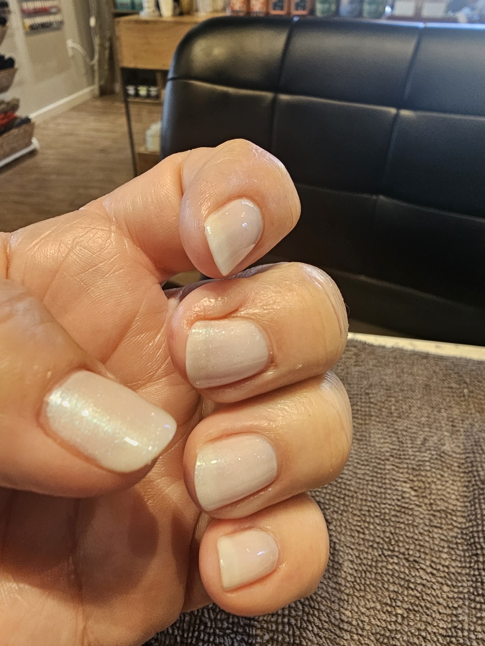 Jlounge nail photo 1